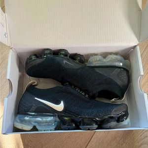 NIKE - WMNS AIR VAPORMAX MOC 2